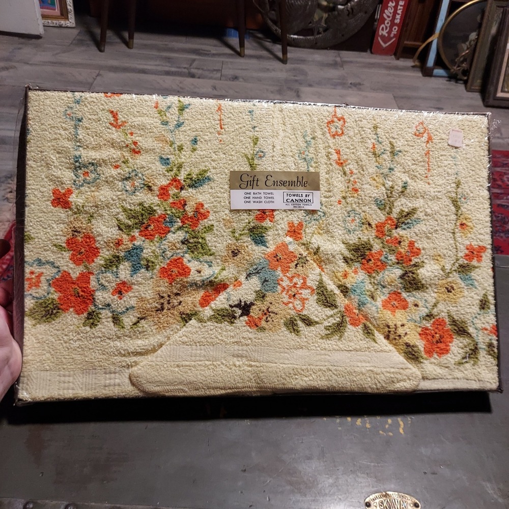Vintage Cannon Floral Towel Set 3 Piece Gift Ensemble Cream Orange Blue NEW NOS